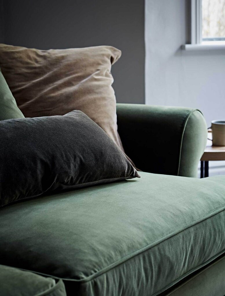 Jon-Day-Photography-wwwjondayphotographycom-Furniture-Village-AW20-009.jpg