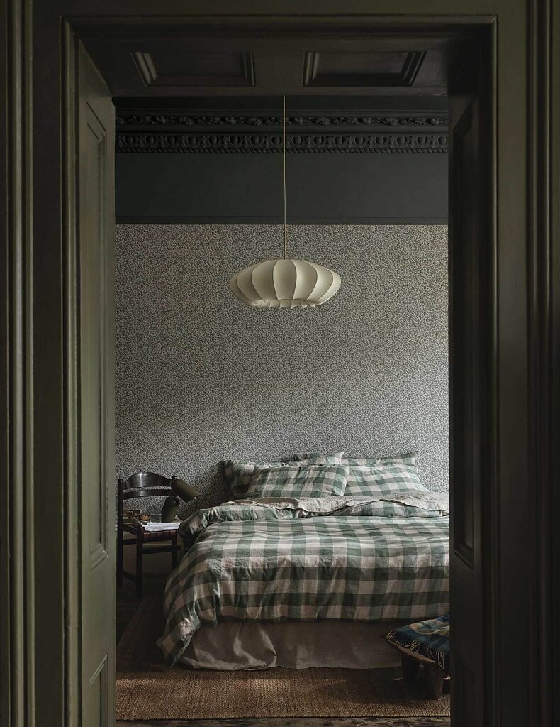 Jon-Day-Photography-wwwjondayphotographycom-PigletinBed-AW24-007.jpg